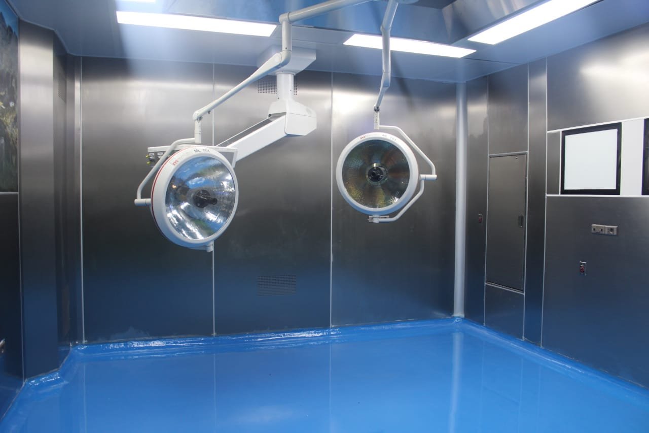 مستلزمات وأثاث الاستانلس ستيل الطبي